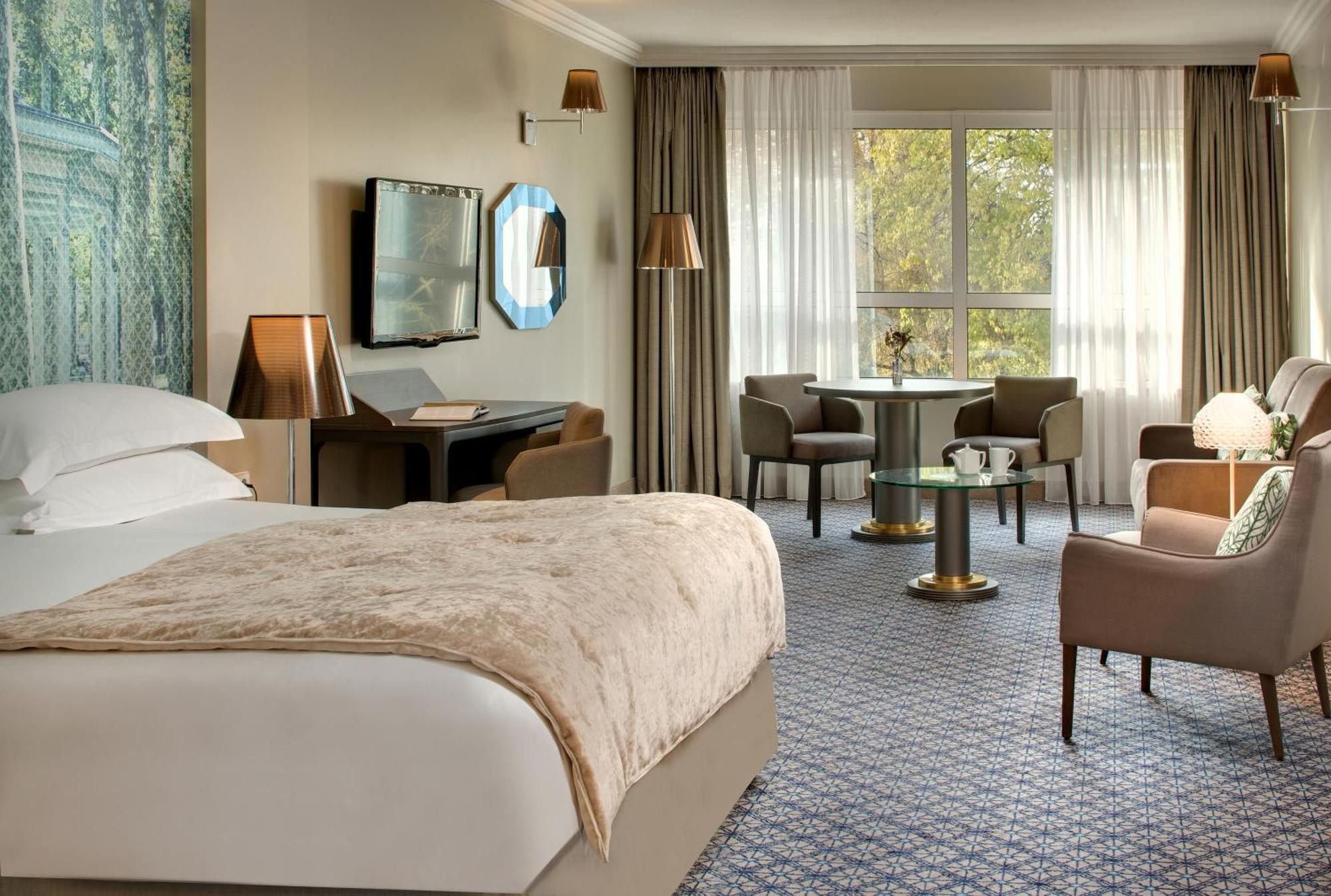 Celestins Spa Thermal & Hotel By Vy Resort Vichy Luaran gambar A room at the InterContinental London Park Lane