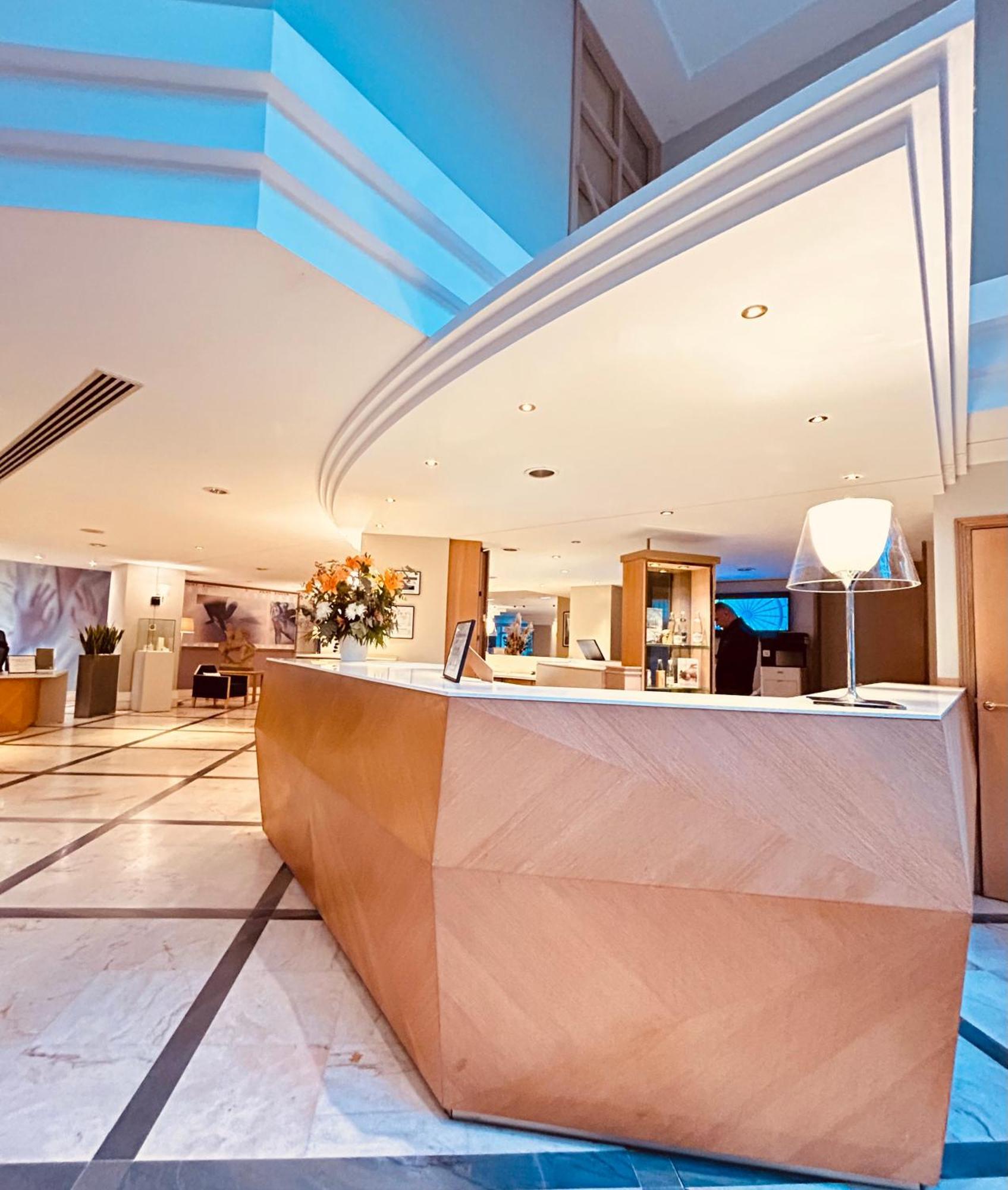 Celestins Spa Thermal & Hotel By Vy Resort Vichy Luaran gambar The lobby of the hotel