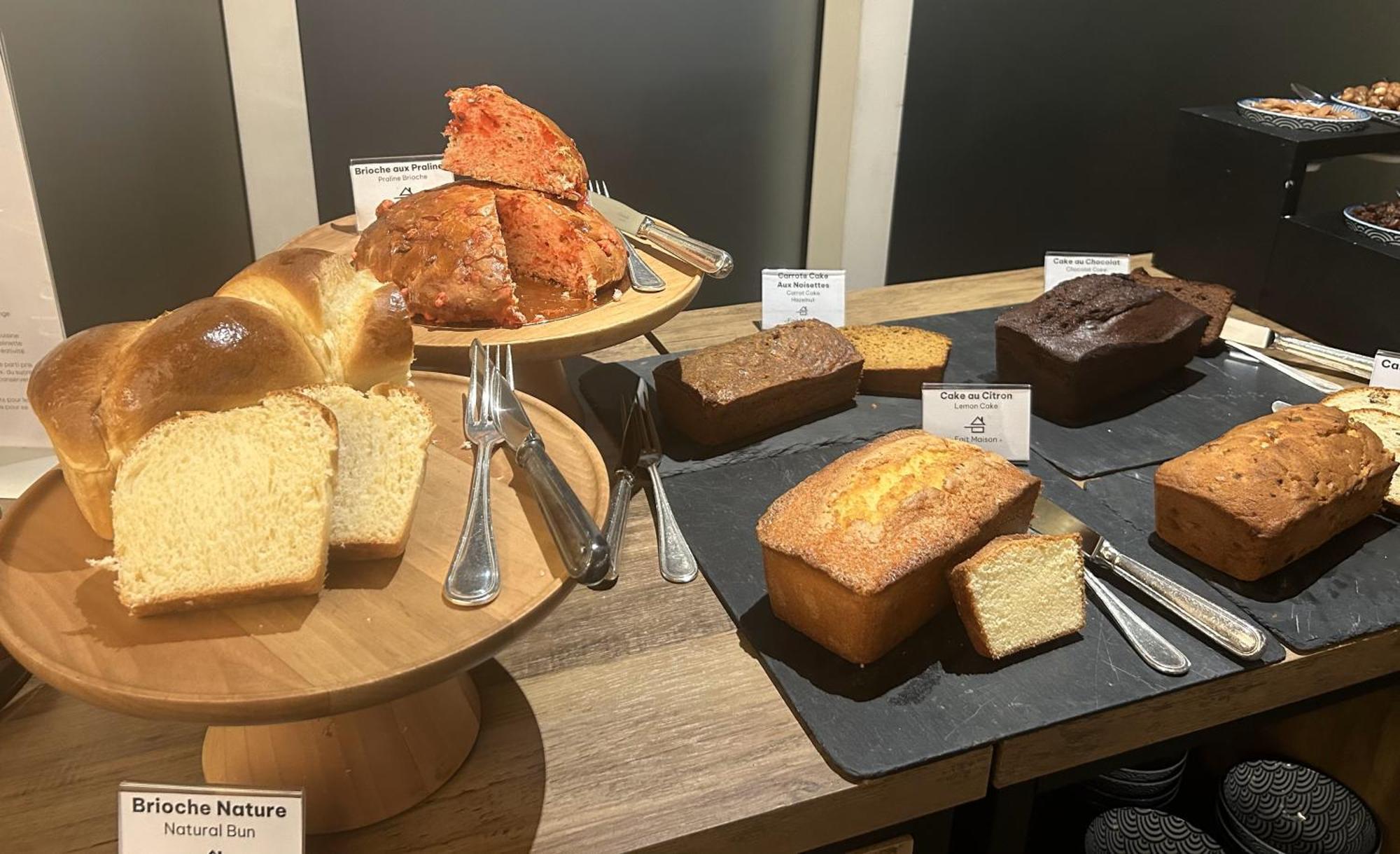 Celestins Spa Thermal & Hotel By Vy Resort Vichy Luaran gambar Buns and cakes at a bakery in Paris