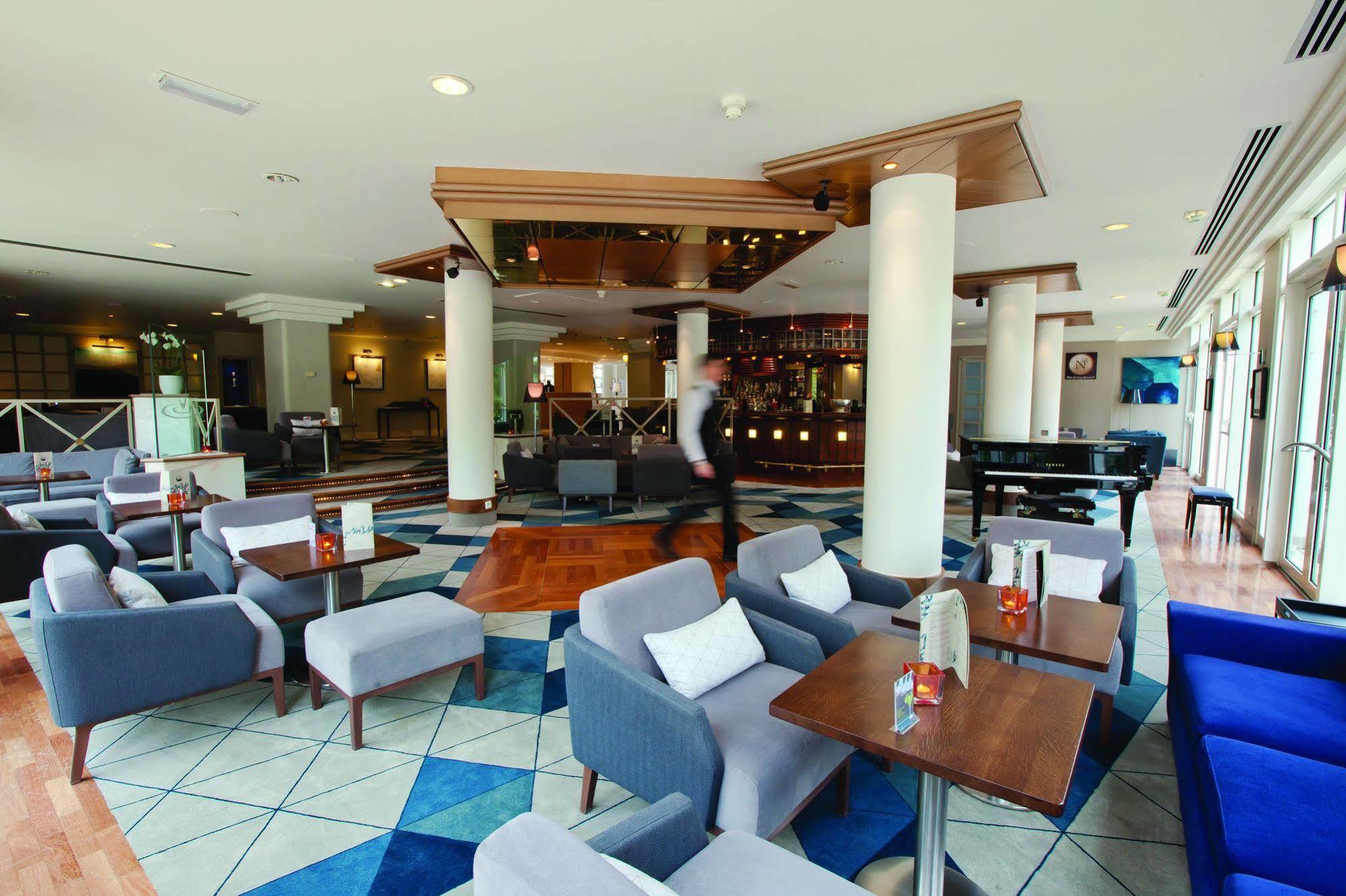 Celestins Spa Thermal & Hotel By Vy Resort Vichy Luaran gambar The lobby of the hotel